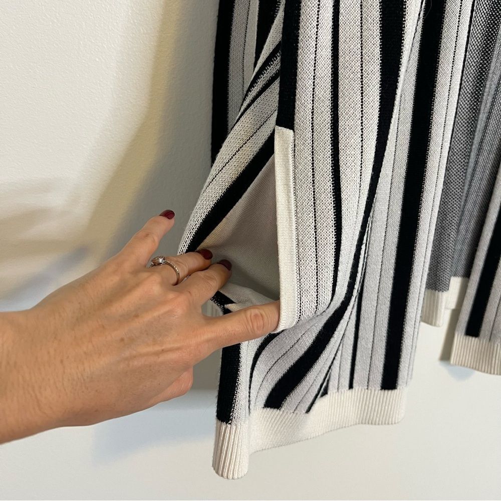 St. John Wool Cashmere Blend Open Front Cardigan Sweater Black White Stripe Sz S - Picture 5 of 10